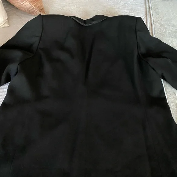 Valerie Stevens Black Blazer - Picture 2 of 6